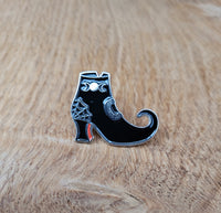 #8047 - Enamel Pin Badge - Witch Boot